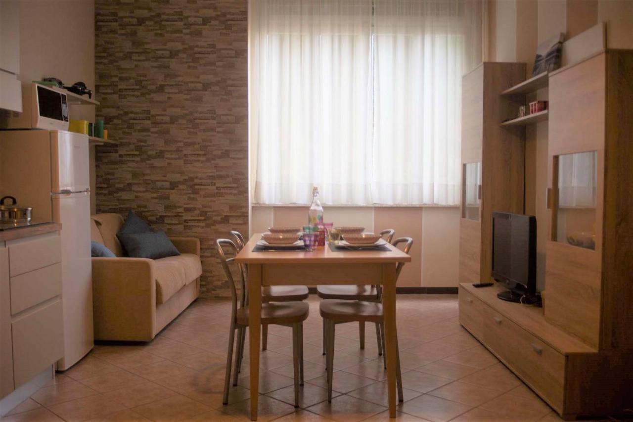 Appartamento Timeless Con Piscina E Tennis Valbrona Exterior foto